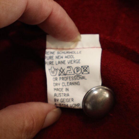 Geiger Collections Womens Wool Jacket Cardigan Red Black Size 42 US Large EUC - Picture 6 of 9